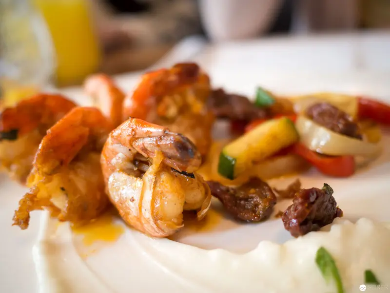 Grilled Shrimp and Roasted Vegetables at Benjaminis Restaurant in Vienna