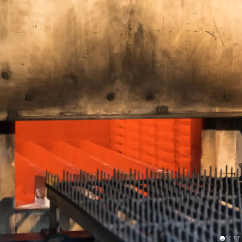 Riess Enamel Manufactory: Industrial Production of Heated Orange Metal Sheets