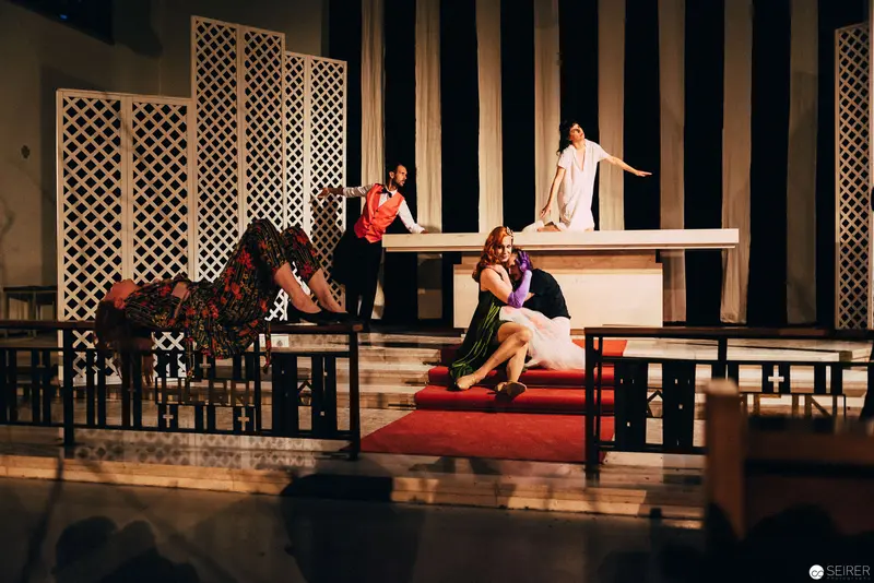 Nesterval's "Dirty Faust" Performance: Dramatic Staging at Gellertplatz 7, Vienna