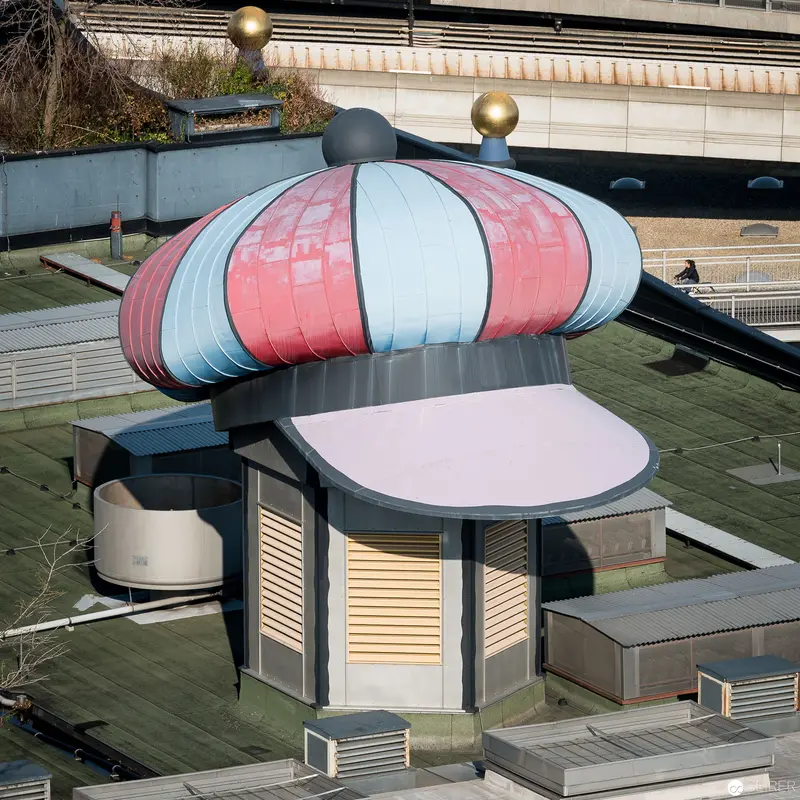 Spittelau Waste Incineration Plant: Architectural Sculpture in Pink and Blue