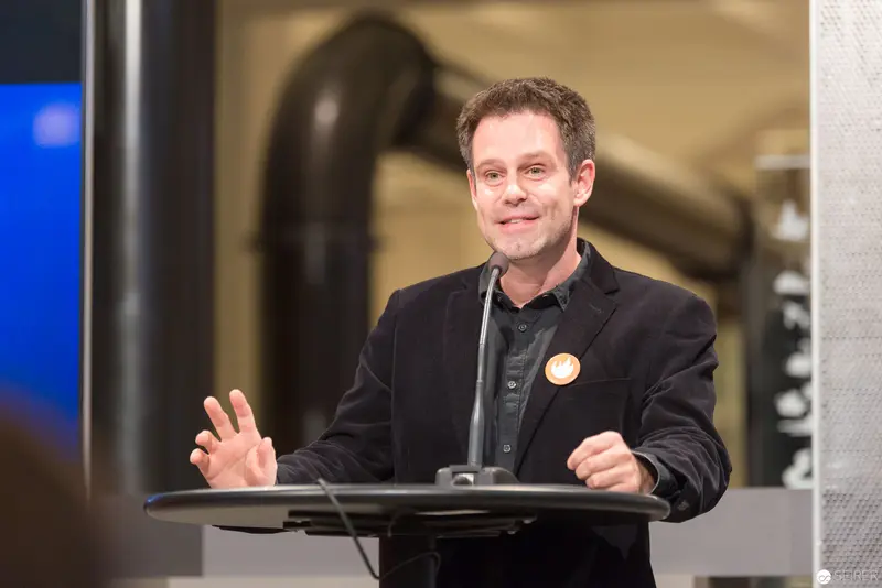 Bernhard Schmidt Presenting at ON/OFF Exhibition in Technical Museum Vienna