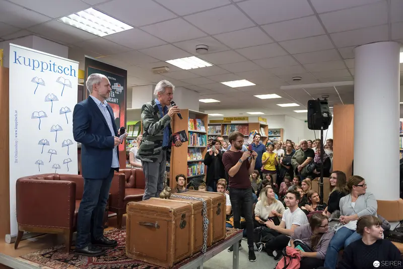 Thomas Brezina Book Presentation of "Alte Geister ruhen unsanft" at Kuppitsch Bookstore