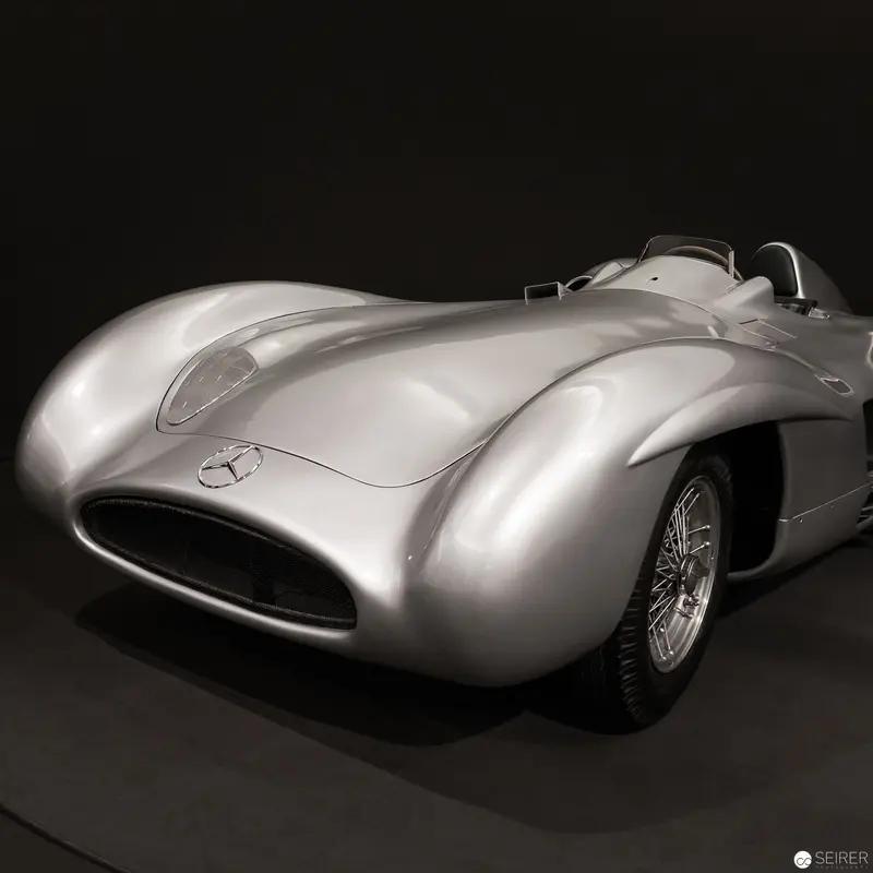 Mercedes-Benz W196R Silver Arrow: Iconic 1950s Grand Prix Racing Prototype