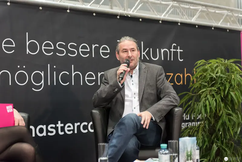 Speaker Discusses Future Prospects at Buch Wien 2017 Publishing Event
