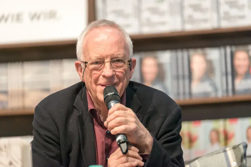 Seasoned Author Speaking at Buch Wien 2017 Literary Event