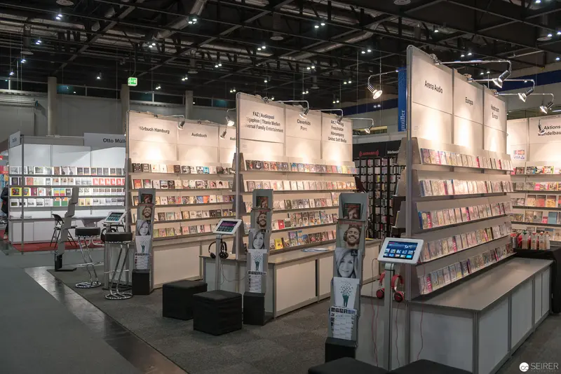 Buch Wien 2017 Book Fair Exhibition Stand with Extensive Publication Displays