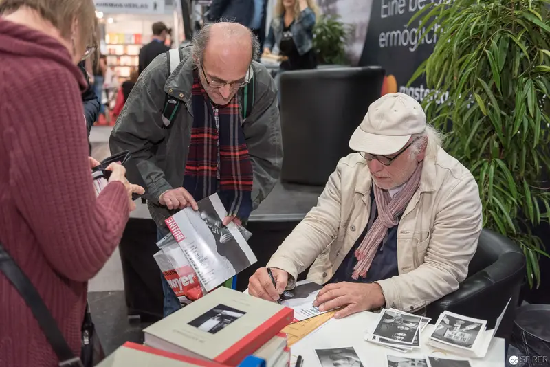 Book Fair Signing Session at Buch Wien 2017 with Attentive Authors and Readers