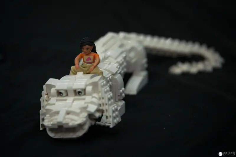 LEGO White Crocodile Sculpture with Miniature Figure Rider