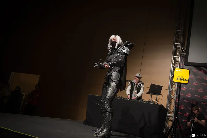 Cosplay Performance at FM4 Event with Dramatic Staged Lighting