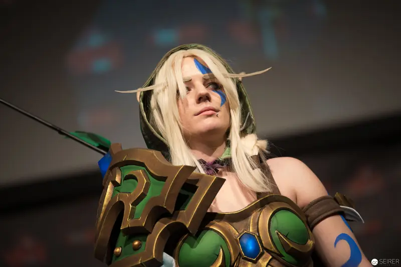 Cosplay Performance of Fantasy Character in Elaborate Armor and Makeup