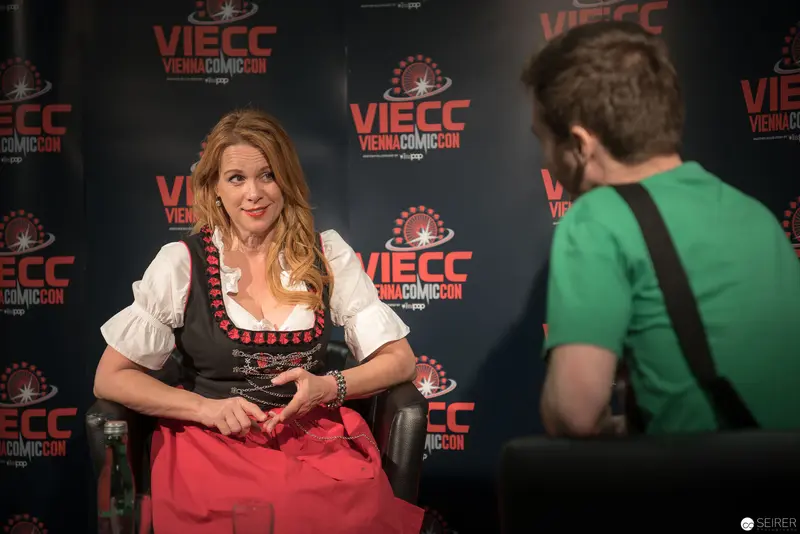 Chase Masterson in Traditional Dirndl at VIECC Vienna ComicCon 2017 Interview