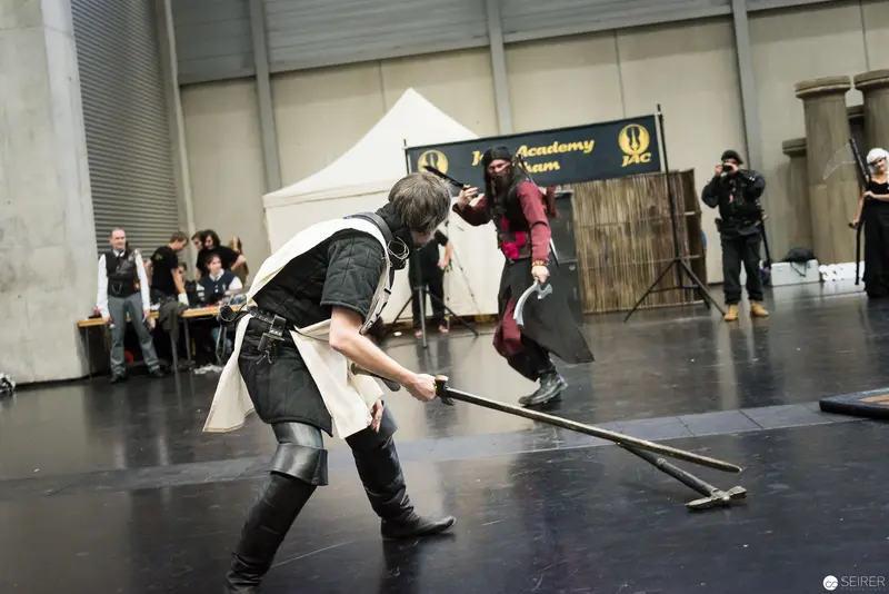 Klingenspiel Historic Fencing Performance: Dynamic Weapon Interaction at Vienna Academy