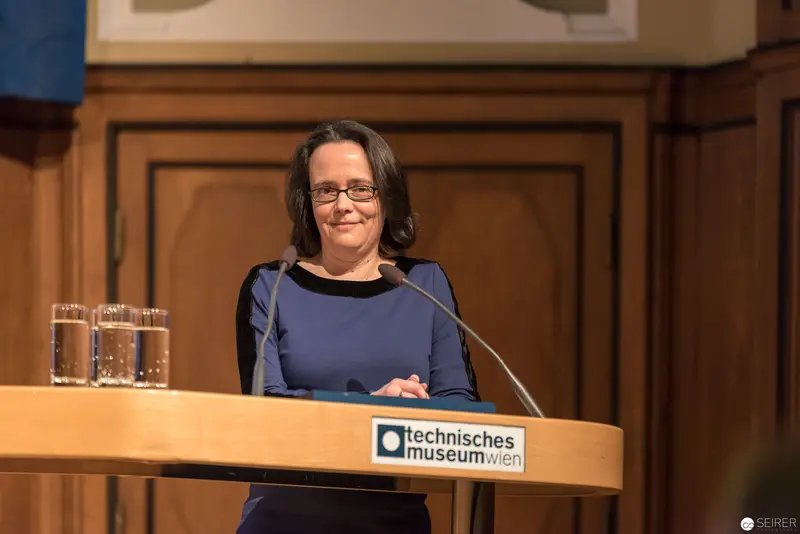 Speaker at Technisches Museum Wien Podium in Blue Dress