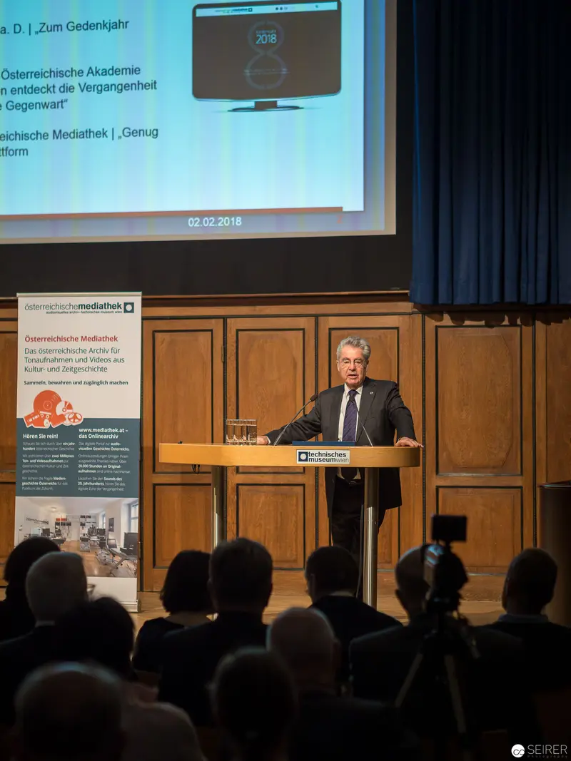 Academic Lecture at Österreichische Akademie with Speaker at Podium