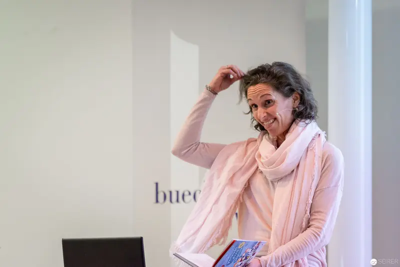 Melanie Laibl's Animated Book Reading at Bücherei Wien with Janetts Meinung
