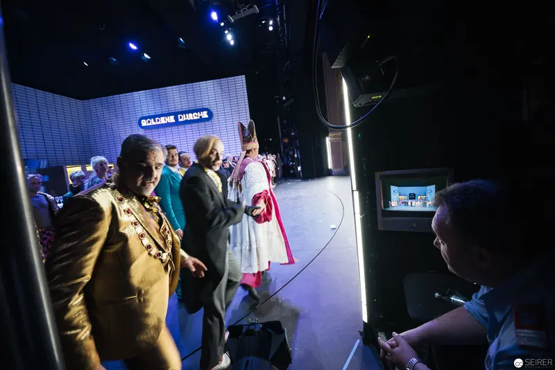 Behind-the-Scenes at "Besuch der alten dame" at Theater an der Wien