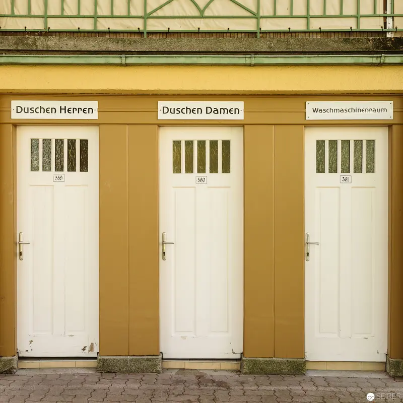 Gendered Shower Rooms at Thermalbad Bad Vöslau: Architectural Spatial Designation