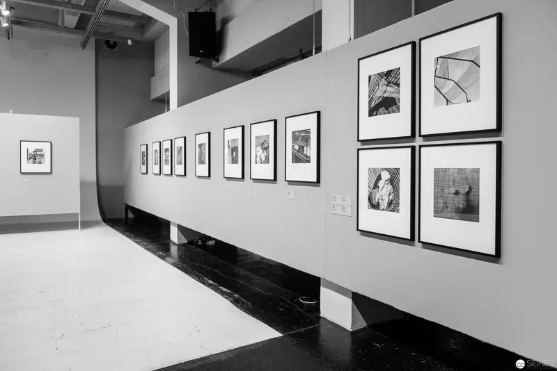 Black and White Photography Exhibition: Geometric Framing and Spatial Arrangement