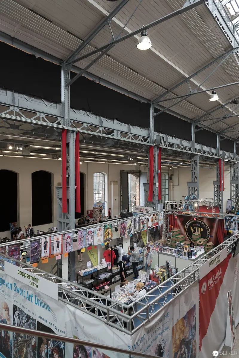 AniNite 2018 Exhibition Hall Interior with Industrial Architecture