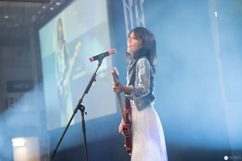Haruka Performing at AniNite 2018 with Ethereal Stage Lighting