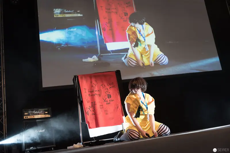 Takuya Taniguchi Performs Dramatic Stage Scene at AniNite 2018 with Projected Imagery