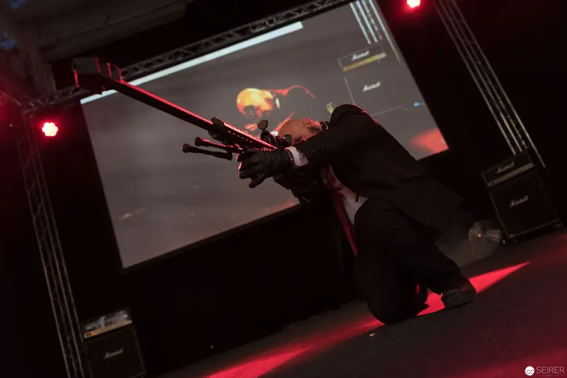 Intense Rock Performance at AniNite 2018 with Dynamic Stage Lighting