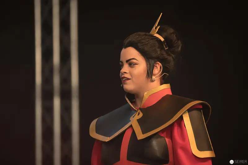 Costumed Performer in Red and Gold at AniNite 2018 Performance