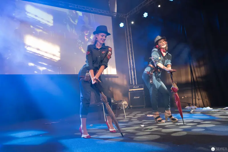 Haruka and Takuya Performing Dramatic Stage Choreography at AniNite 2018