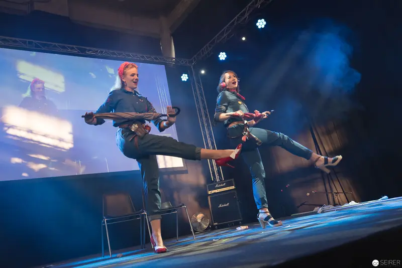 Takuya Taniguchi and Haruka Perform Dynamic Rock Stage Choreography at AniNite 2018