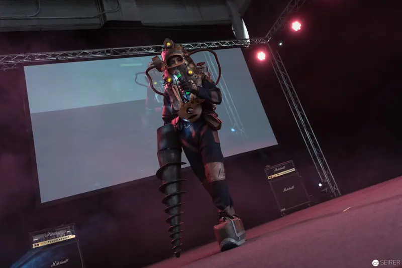 Cyberpunk Cosplay Performance at AniNite 2018 Stage with Dramatic Lighting