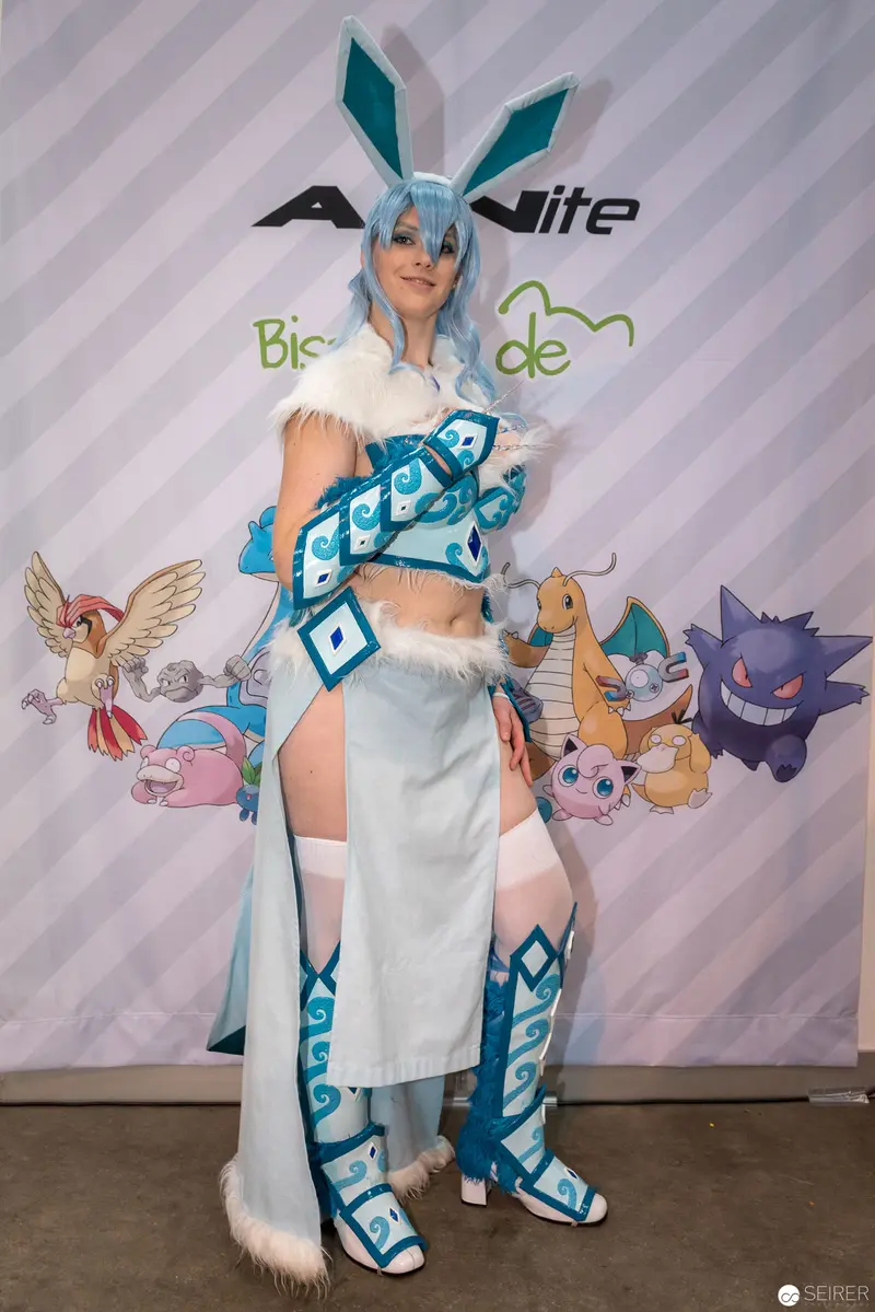 Glacial Glaceon Cosplay at AniNite 2018: Pokémon-Inspired Performance Costume