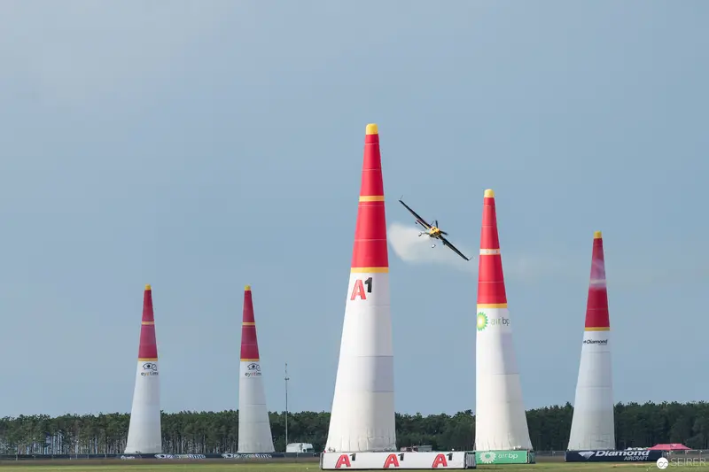 Red Bull Air Race: Precision Flight Between Towering Pylons in Aerial Competition