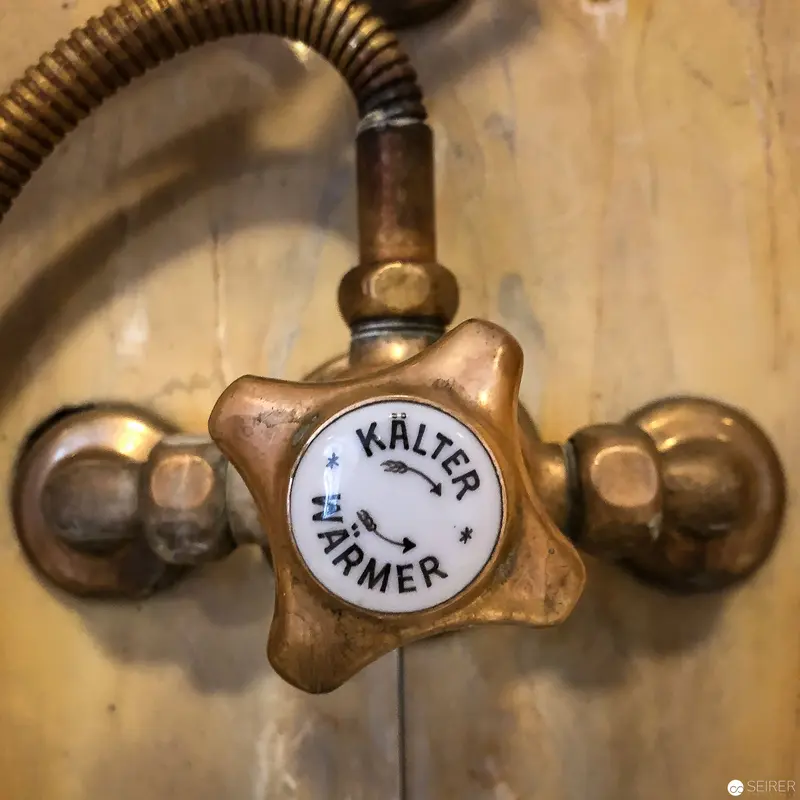 Vintage Brass Water Valve with "Kalter Warmer" Temperature Indicator