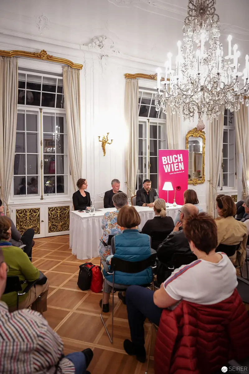 Arne Dahl's Book Reading at Buch Wien 2018 in Elegant Viennese Salon