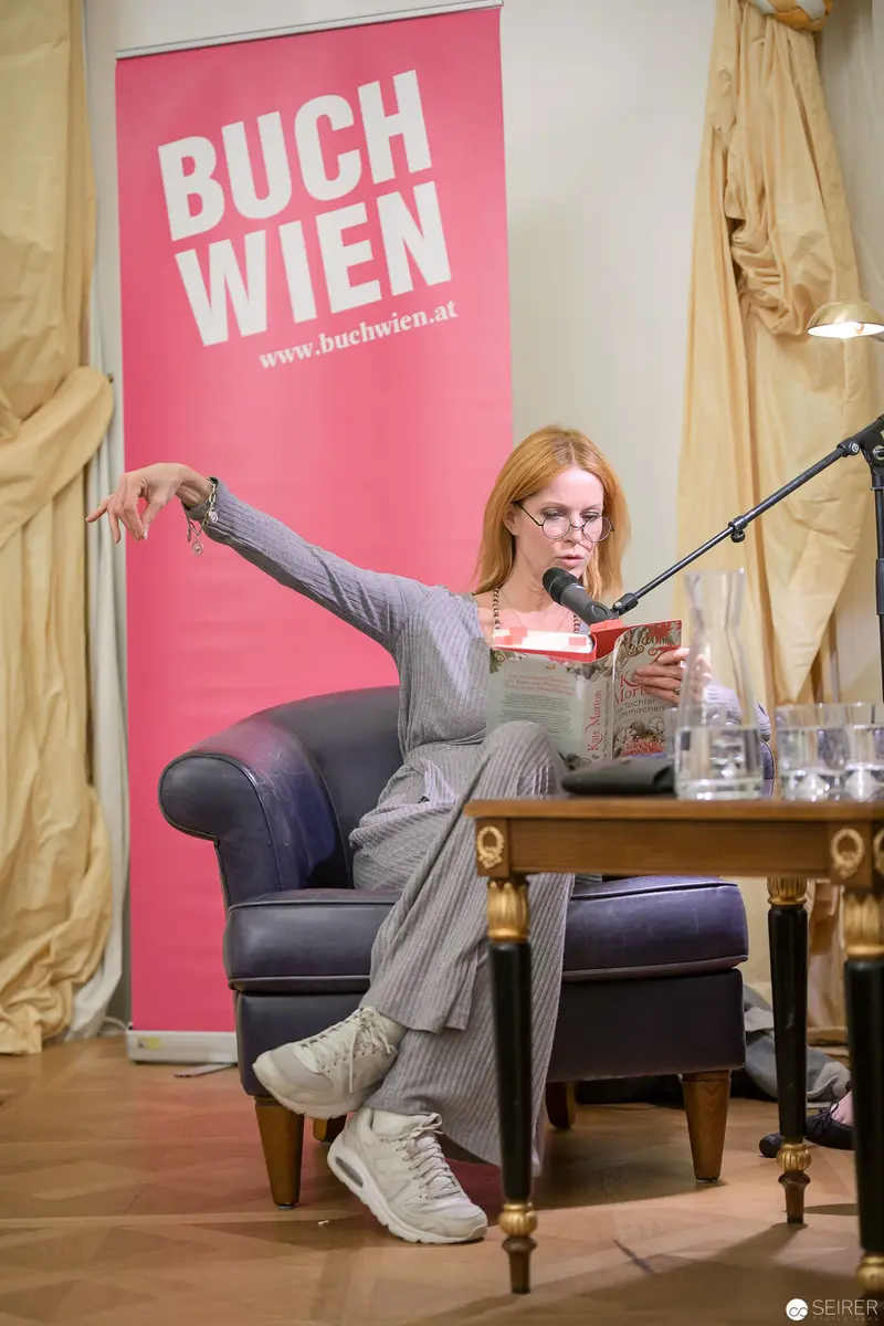 Kate Morton Reading "Die Tochter des Uhrmachers" at Buch Wien Literary Event