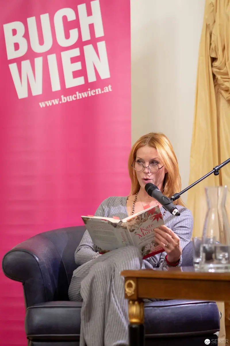 Kate Morton Reading "Die Tochter des Uhrmachers" at Buch Wien Literary Event