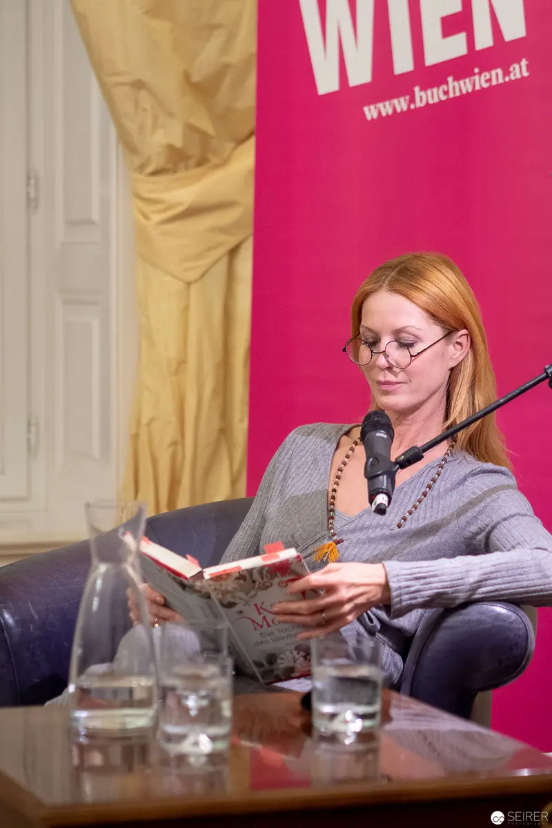 Kate Morton Book Reading in Vienna with Esther Schweins at WUK Event