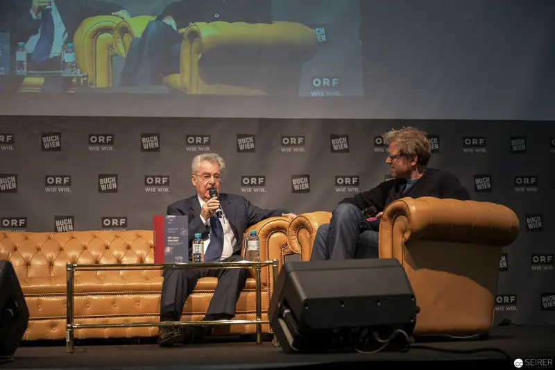 Heinz Fischer in Conversation at ORF Media Event, Discussing Austrian Political Landscape