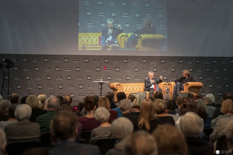 Heinz Fischer at ORF Public Discussion Event, Addressing Audience on Stage
