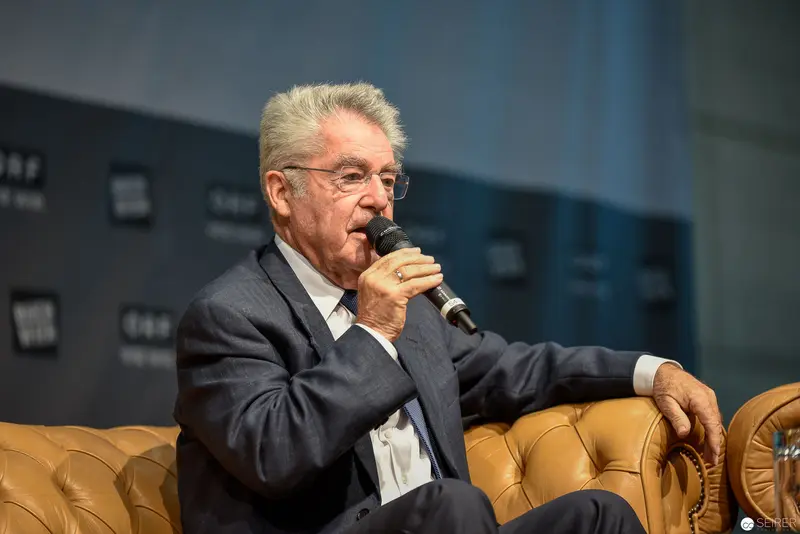 Heinz Fischer, Former Austrian President, Speaking at Public Event