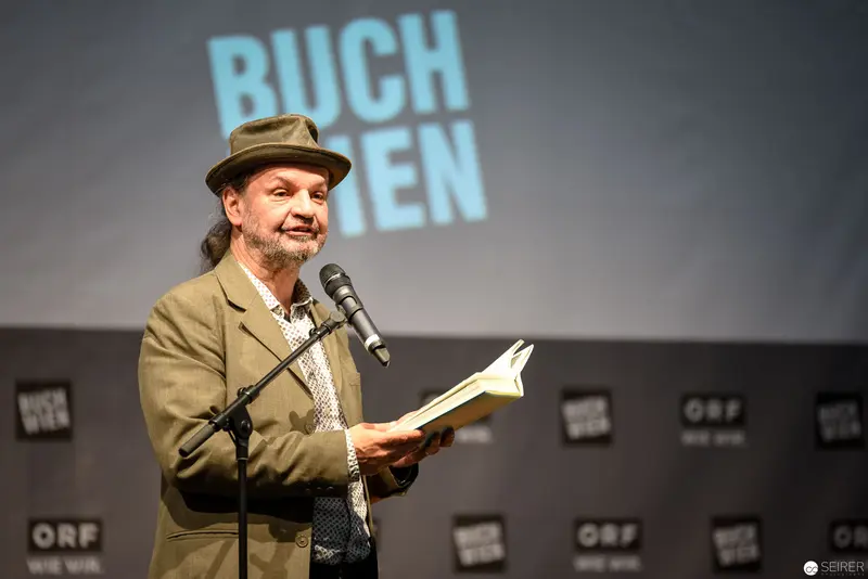 Bernd Flessner Presenting "Der kleine Major Tom" at Buch Wien Literary Event