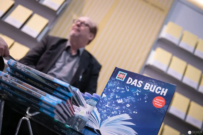 Bernd Flessner Presenting "Der kleine Major Tom" at Book Event