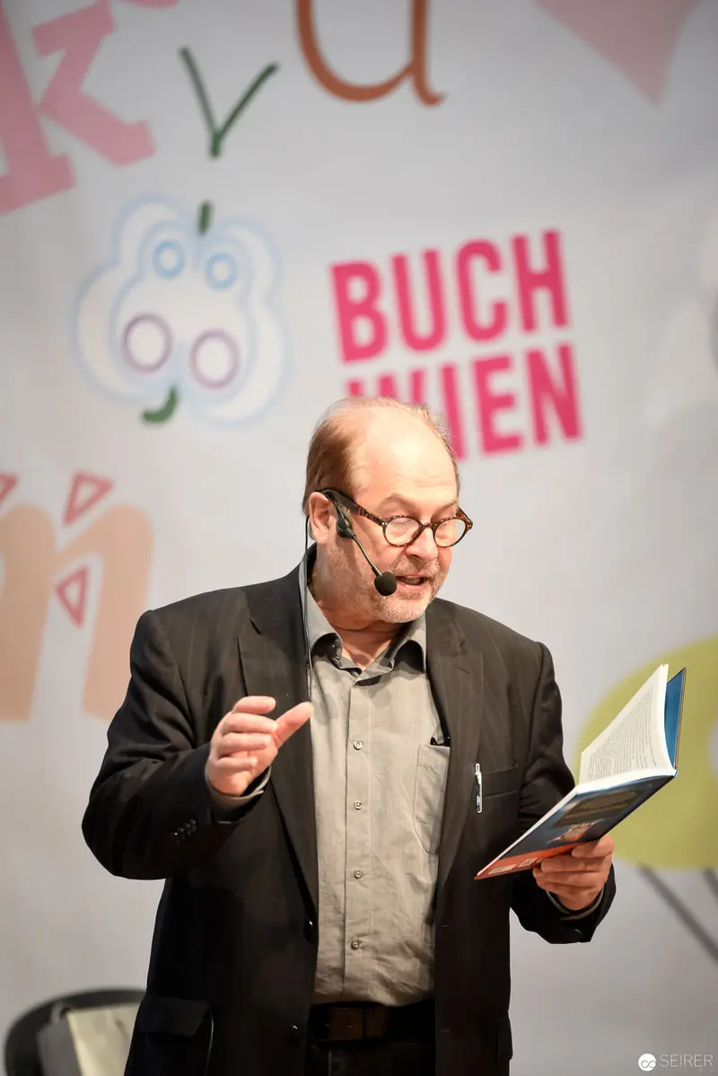 Bernd Flessner Presenting "Der kleine Major Tom" at Buch Wien Literary Event