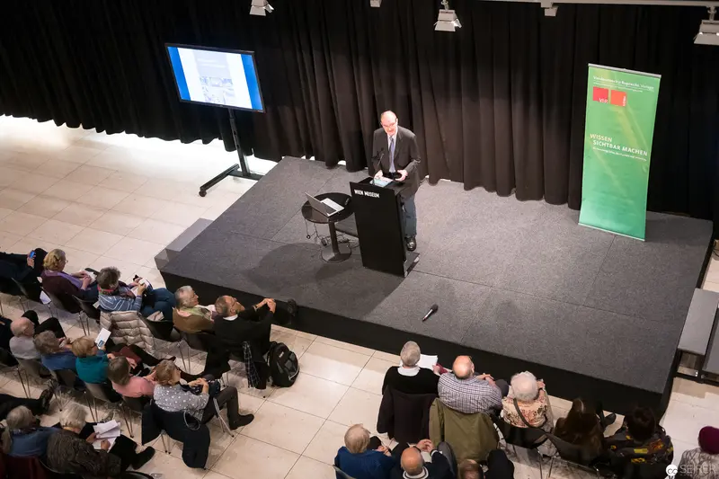 Helene Belndorfer Book Presentation on "Throwing Away is a Sin" at Wien Museum