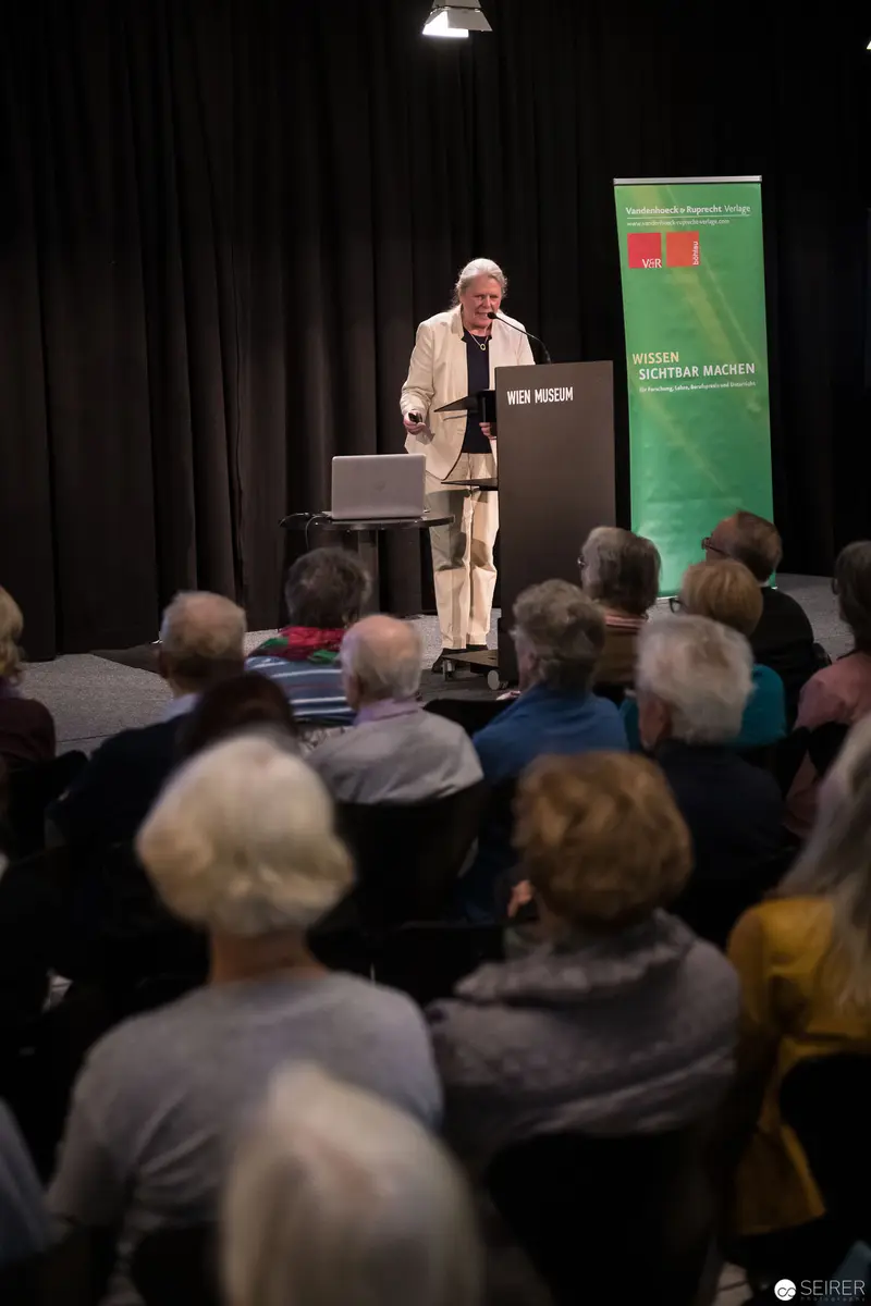 Helene Belndorfer Book Presentation on Sustainability at Wien Museum Event