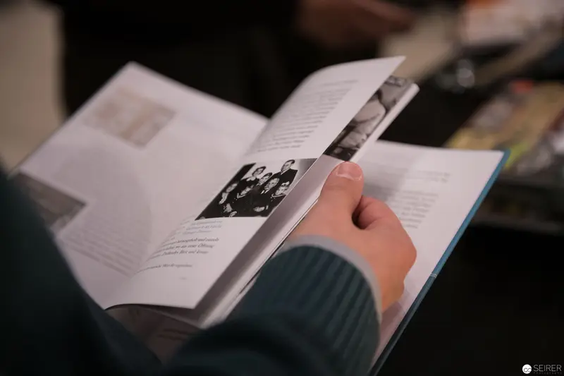 Intimate Reading Moment: Book Presentation of "Wegwerfen ist eine Sünde" by Helene Belndorfer