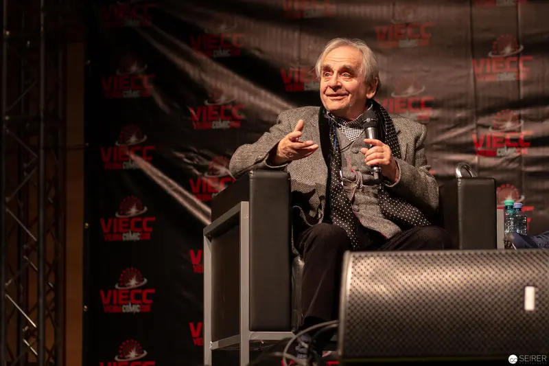 Sylvester McCoy Speaking at VIECC Vienna ComicCon 2018 Interview