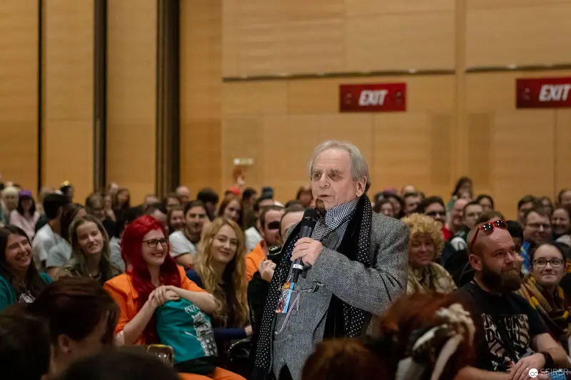 Sylvester McCoy Speaking at 2018 Vienna ComicCon During Interactive Panel Session