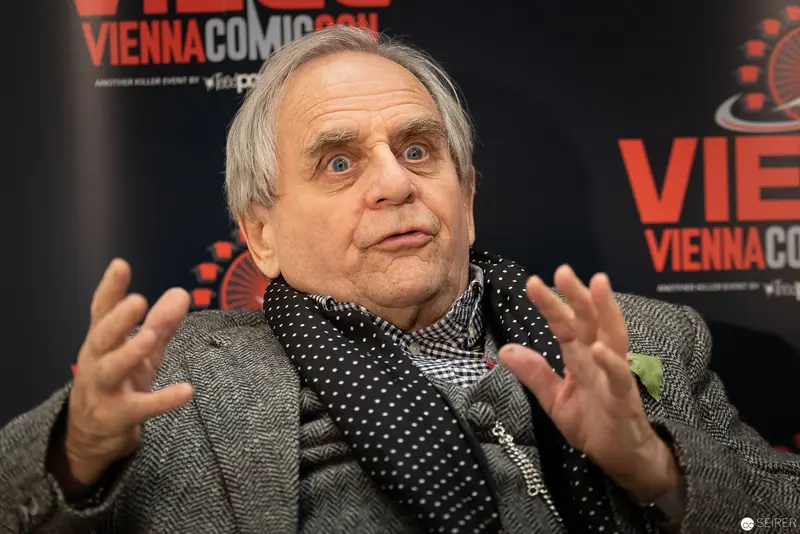 Sylvester McCoy Animatedly Gesturing at Vienna ComicCon 2018 Press Event