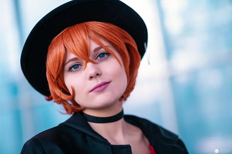 Vibrant Cosplay Portrait in Black Hat at Vienna ComicCon 2018